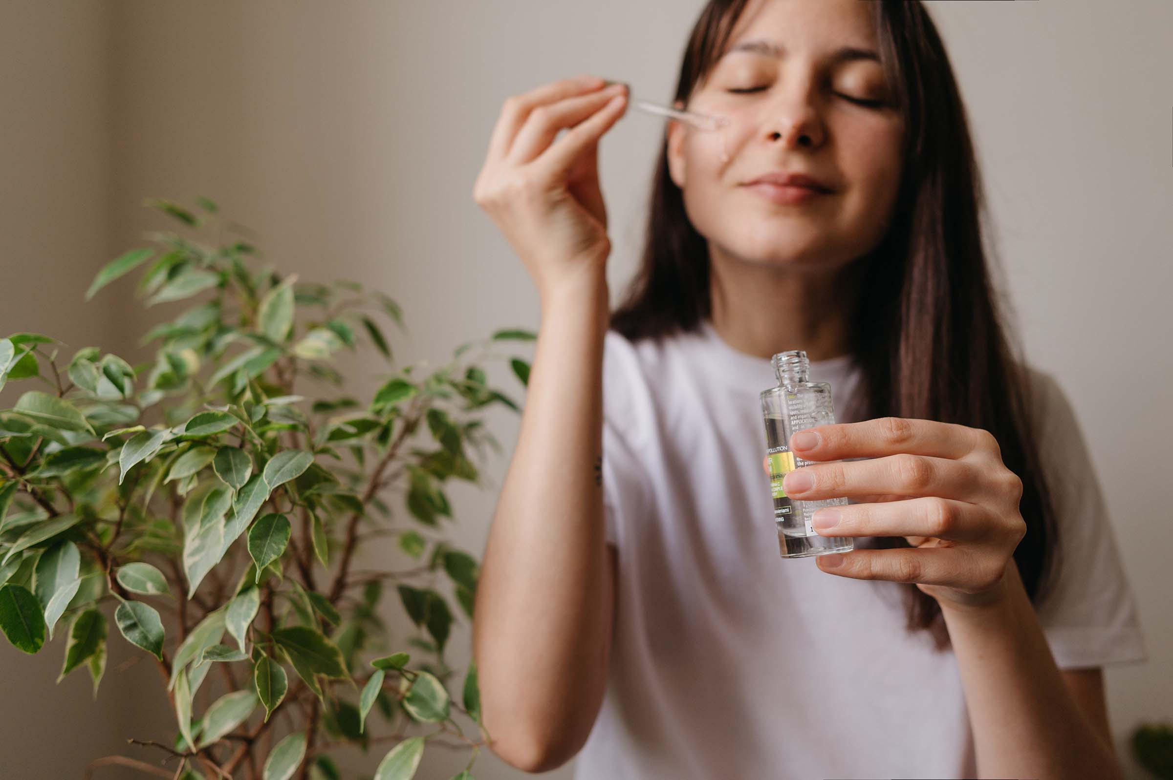 The Skin Detox: Why You Need a Facial Cleanser and How It Works